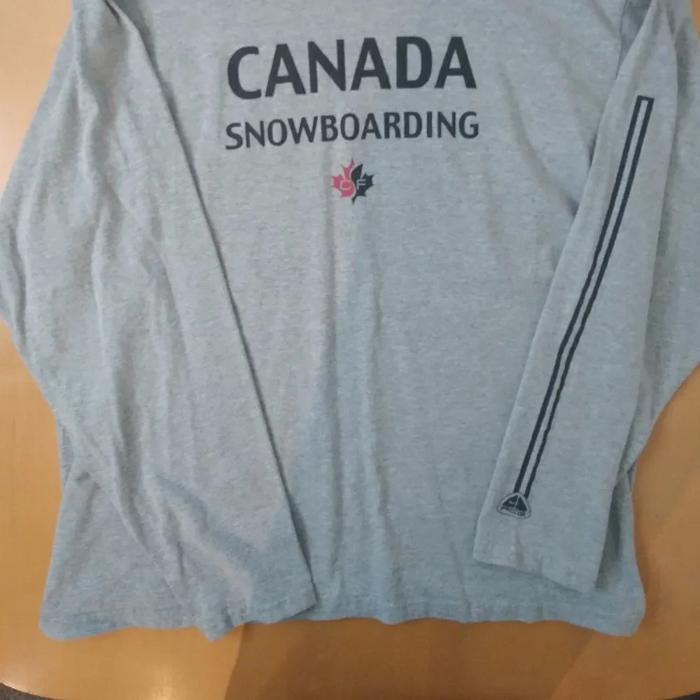 Vintage Nike ACG Canada Snowboarding Long Sleeve T-Shirt